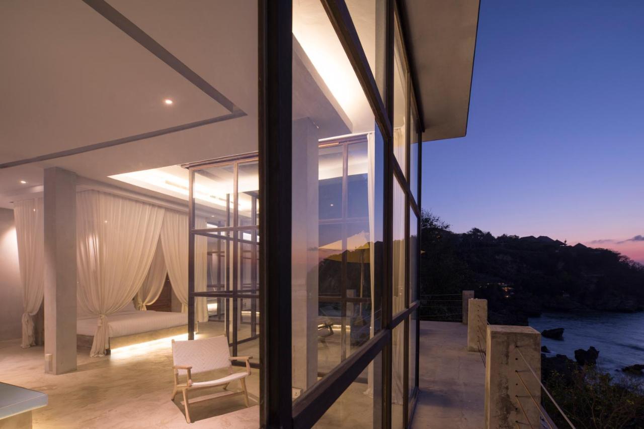 Villa V Uluwatu ภายนอก รูปภาพ